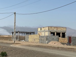 حاشیه بازدید ساخت5 واحد مسکن ایتام روستایی استان سمنان (فاز یک سایه رضوان)